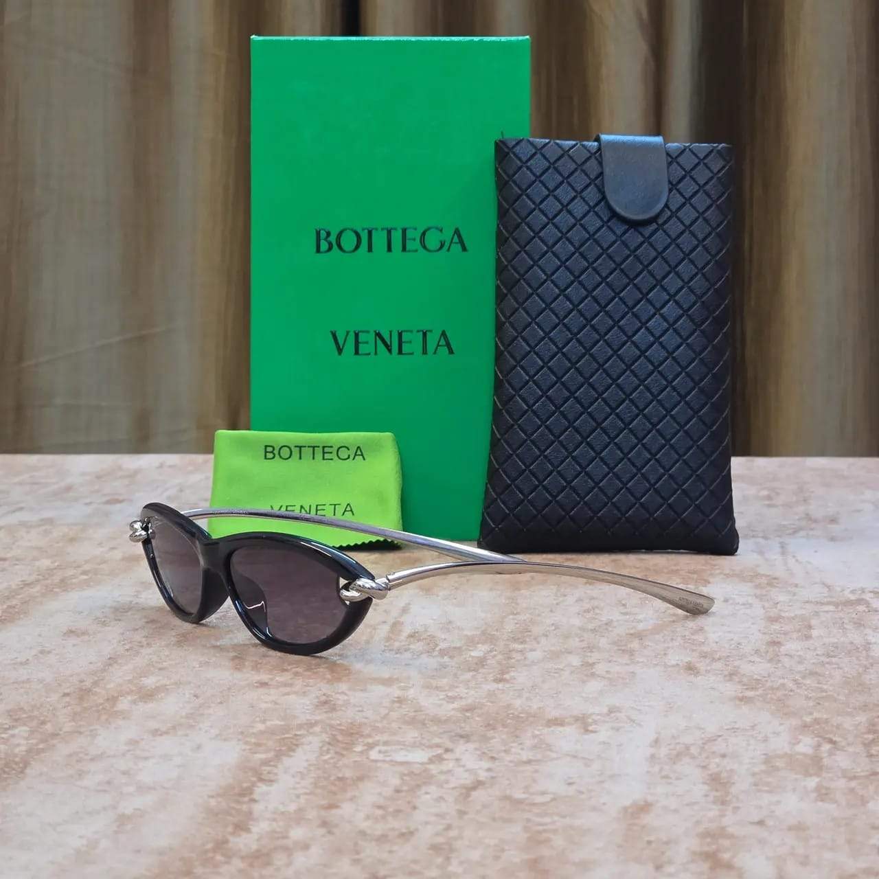 BOTTEGA.VENETA