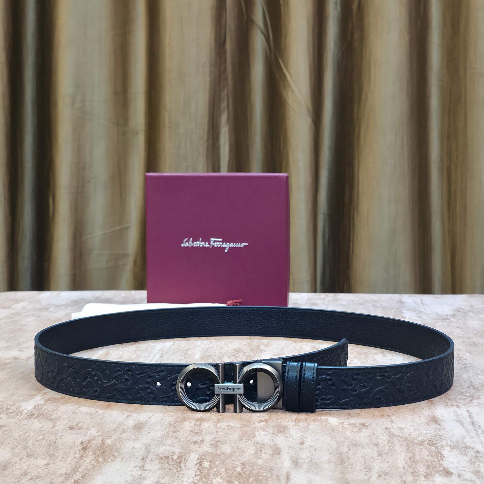 s@lvatore feragamo premium belts