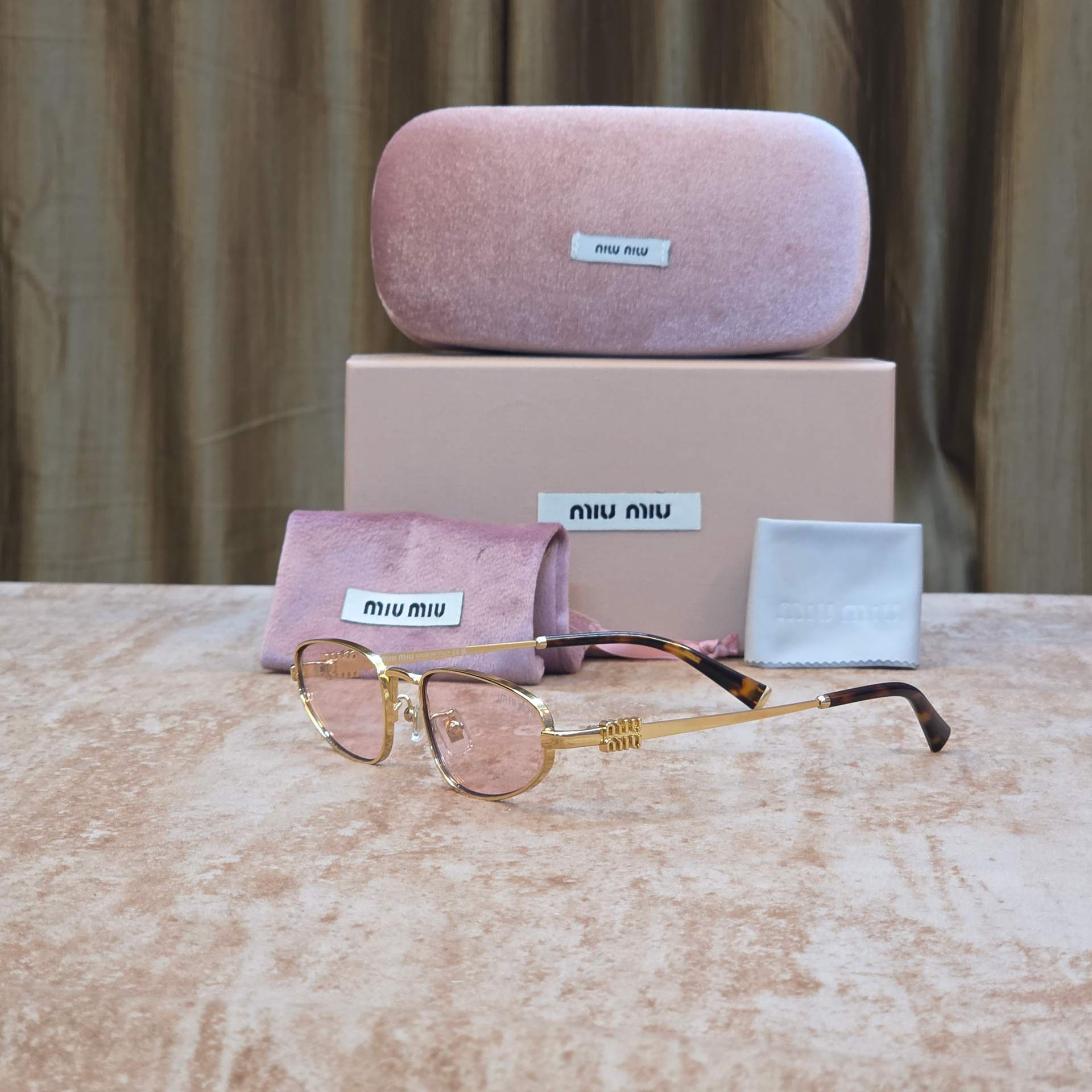 Miu miu premium sunglasses