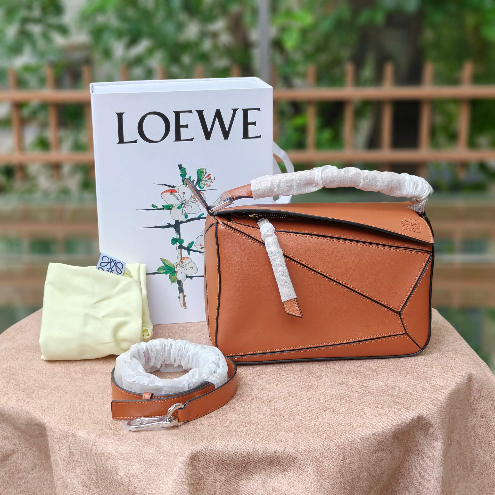 Loewe Small Puzzle Edge bag in classic calfskin TAN