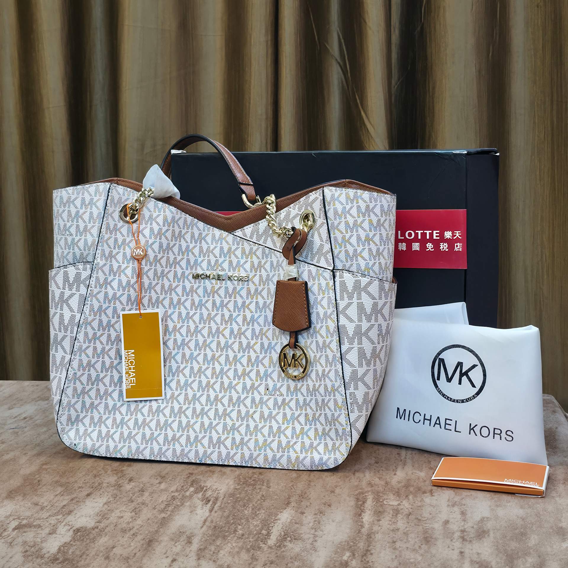 M.K Luxury Premium Bags