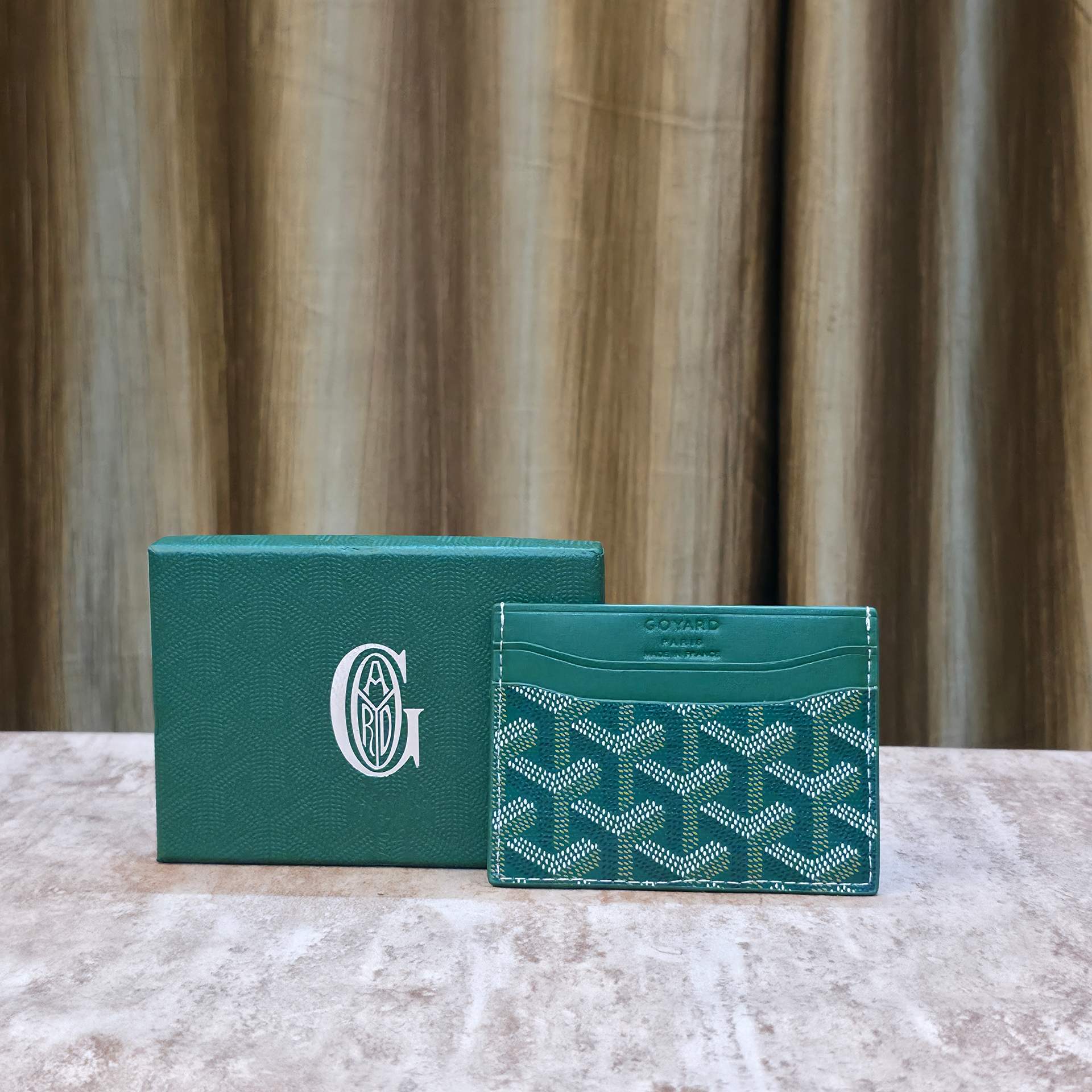 Goy@rd Premium Card Holder