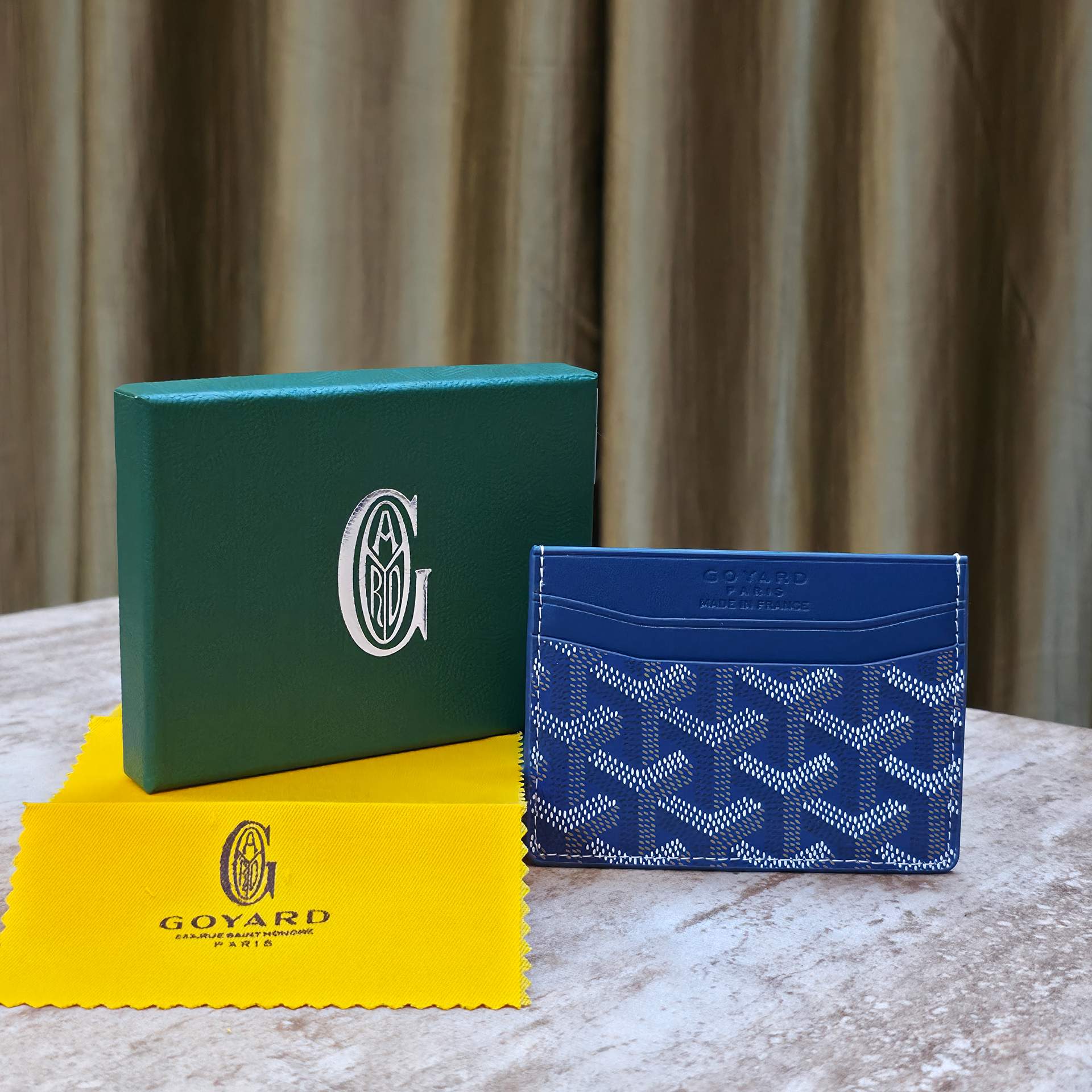 Goy@rd Premium Card Holder