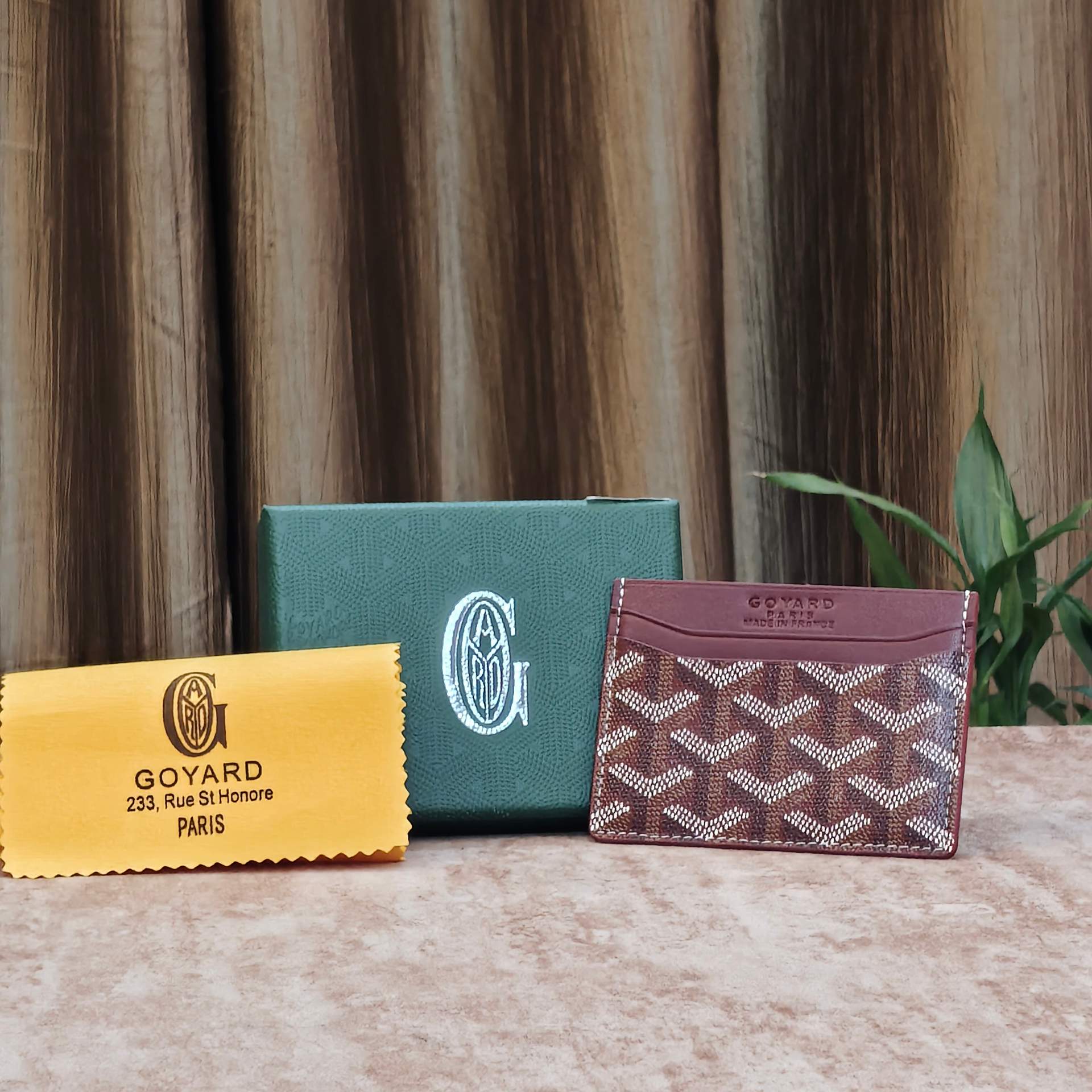 Goy@rd Premium Card Holder