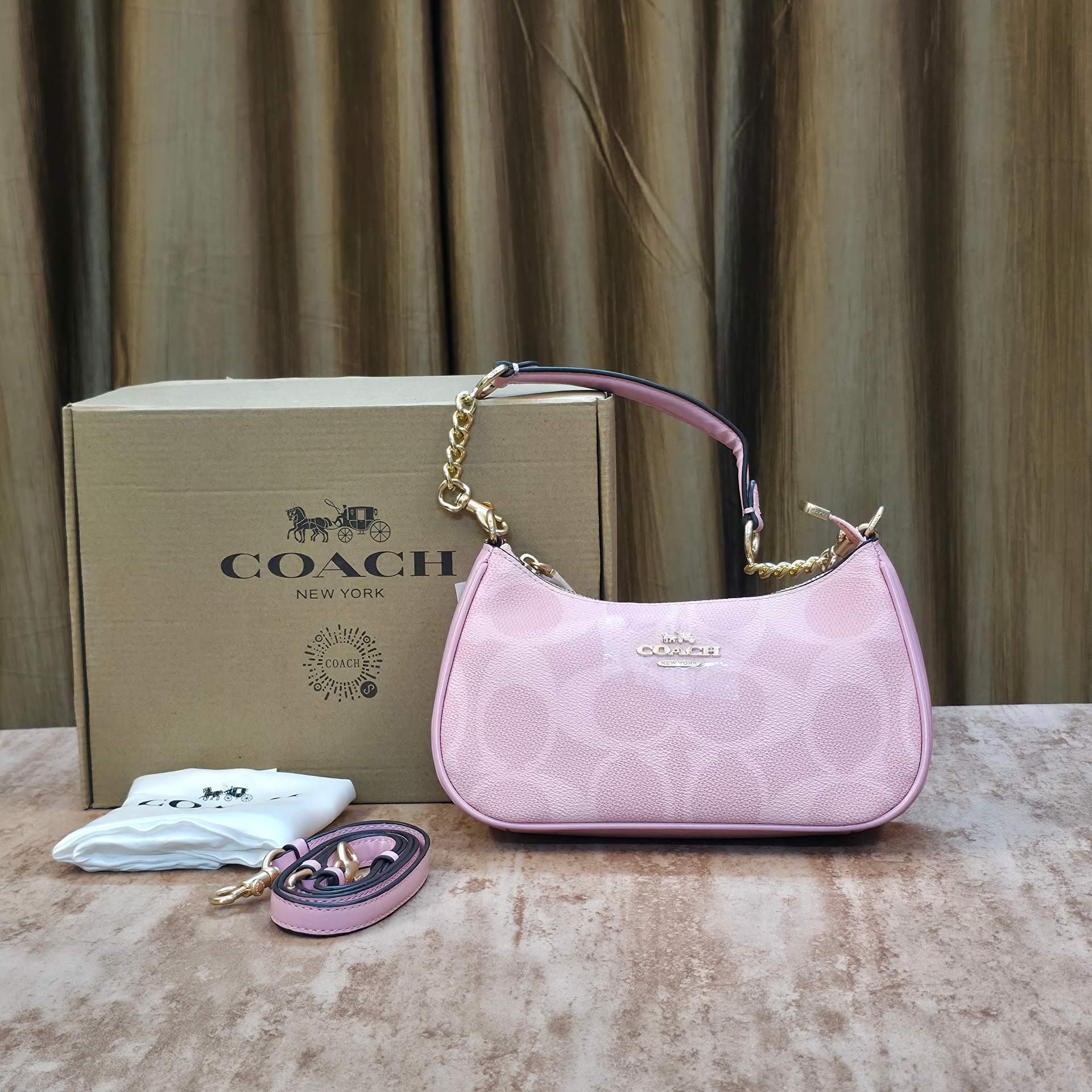 Co@ch Premium Handbags