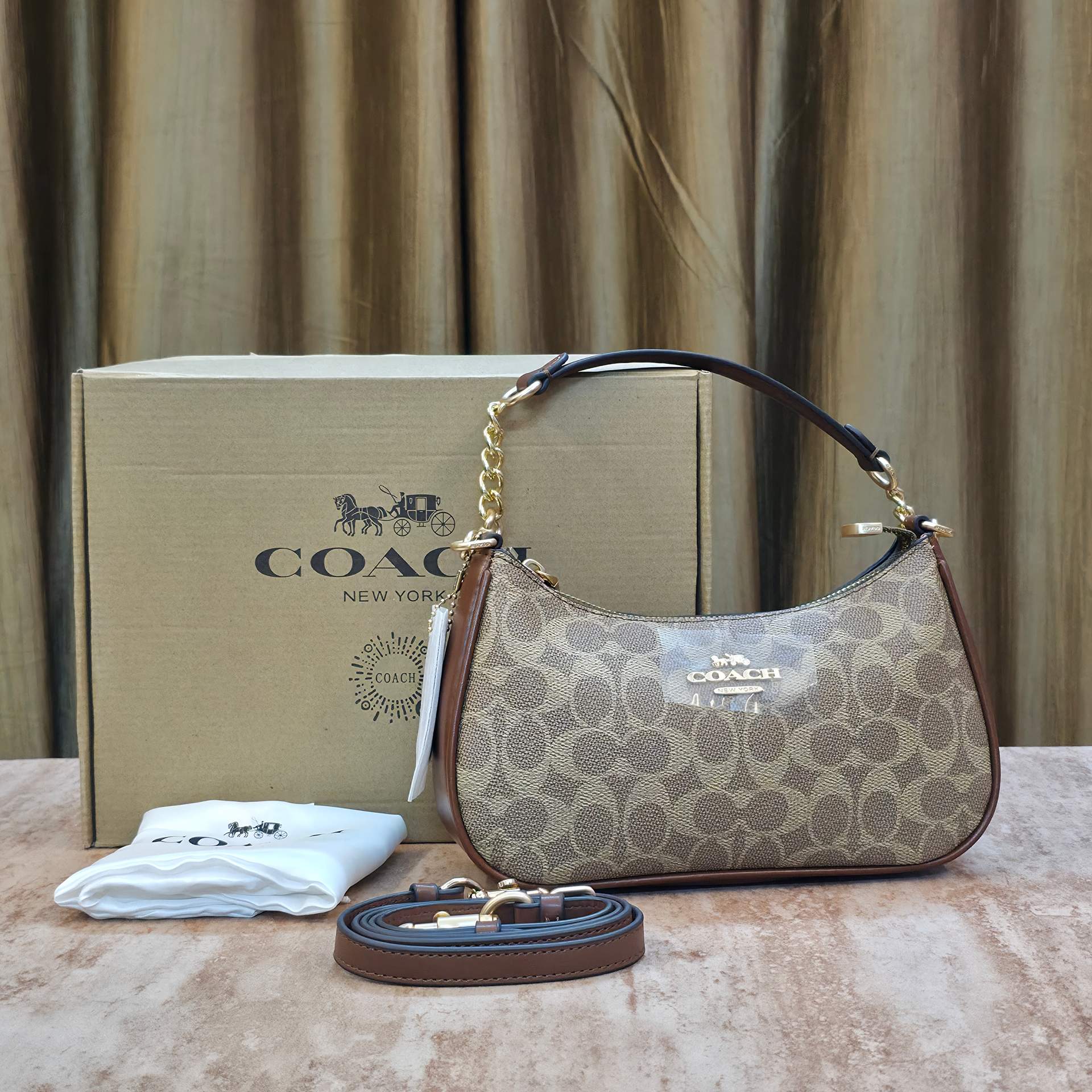 Co@ch Premium Handbags