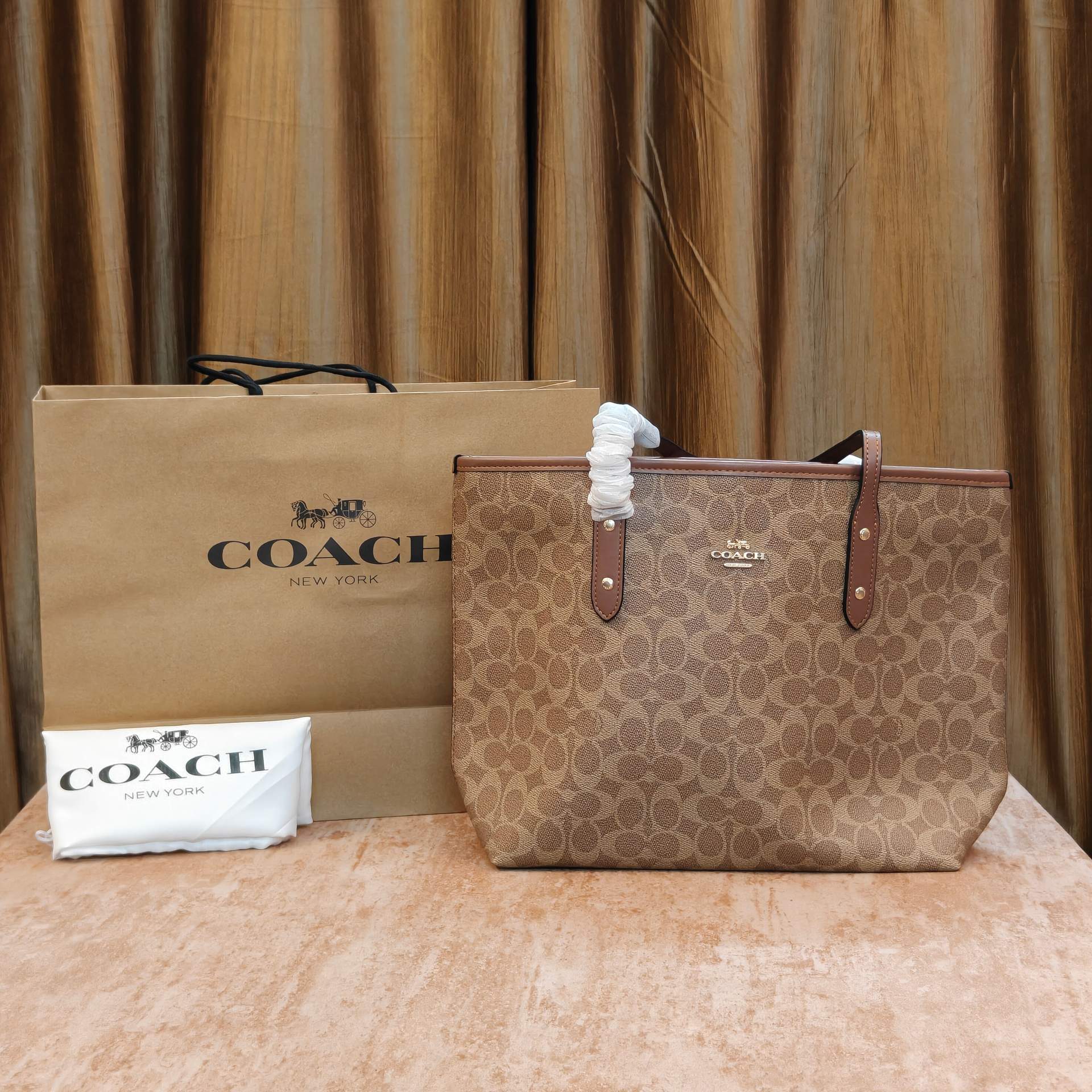 Co@ch Premium Handbags