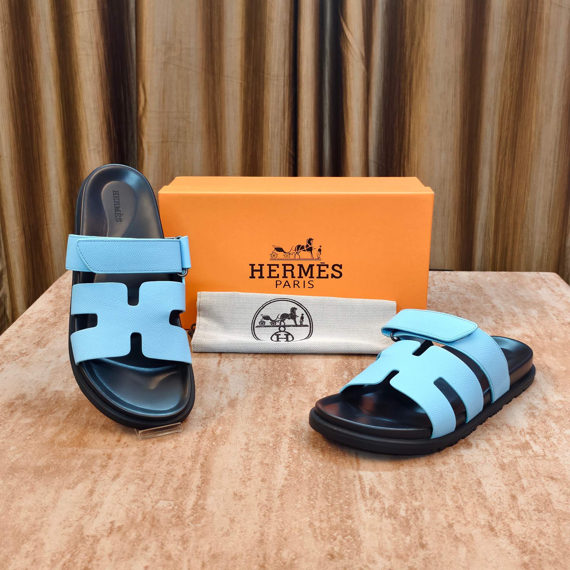 Herme$ Luxury Premium Slides