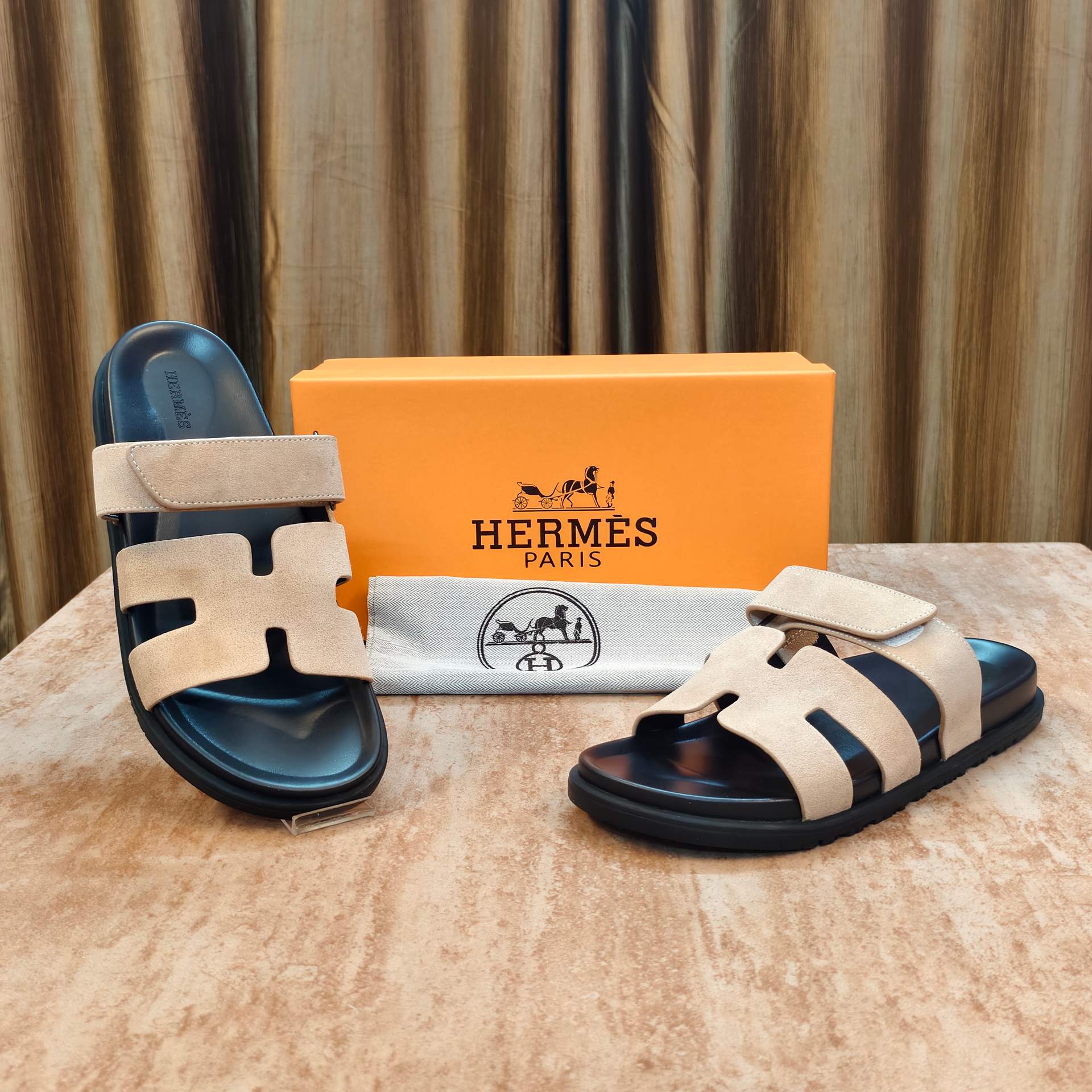 Herme$ Luxury Premium Slides
