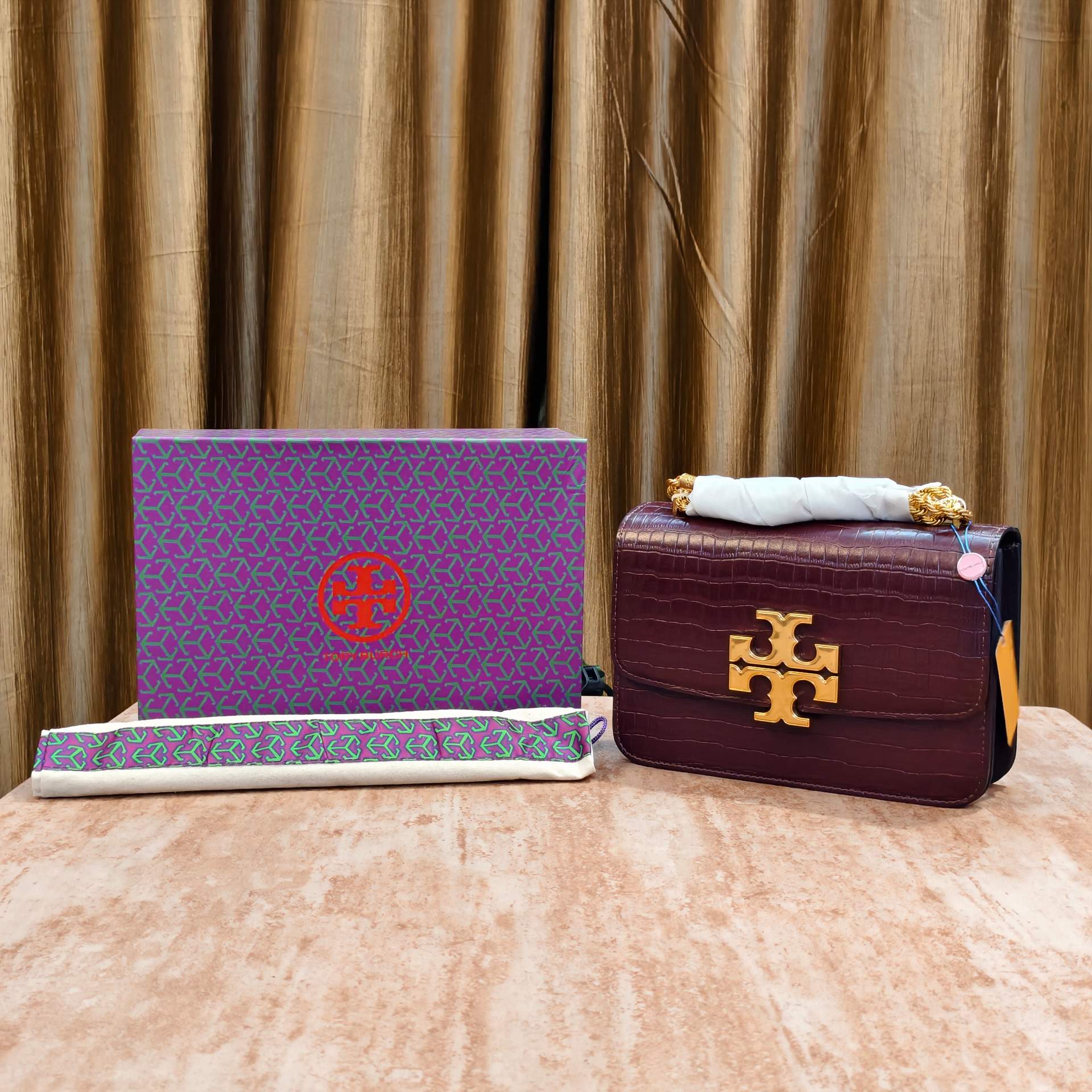 Tory Burch Premium Handbags