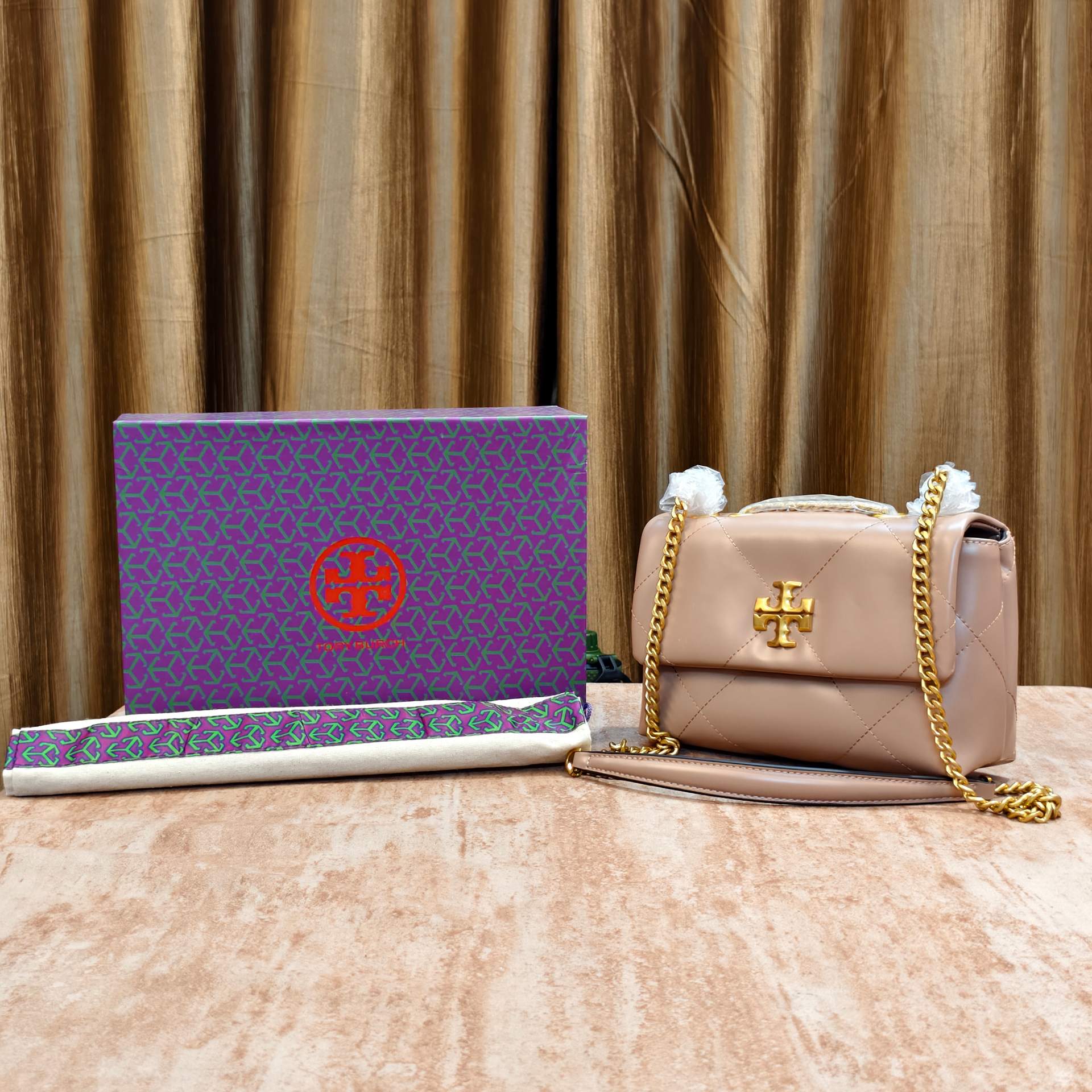 Tory Burch Premium Handbags