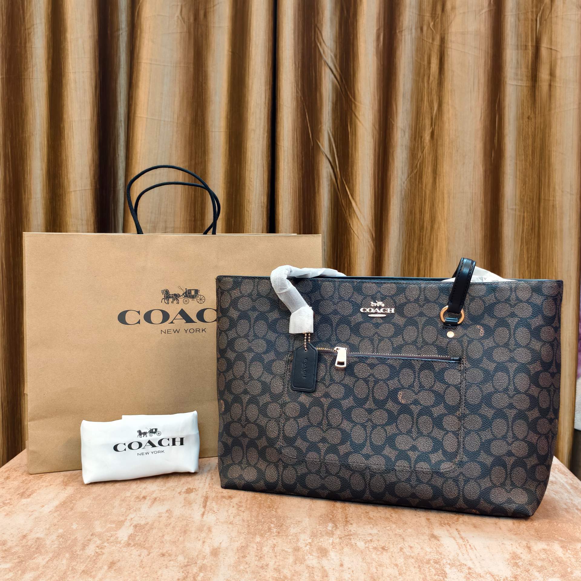 Co@ch Premium Handbags