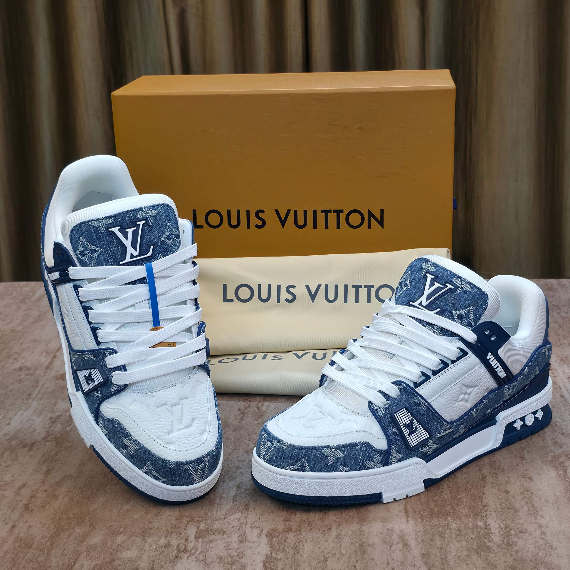 L.V Premium Trainers With NFC