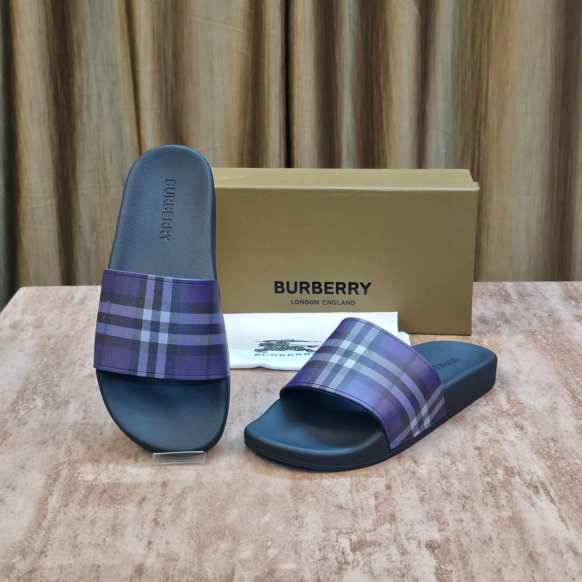 B@rberry Premium Slides