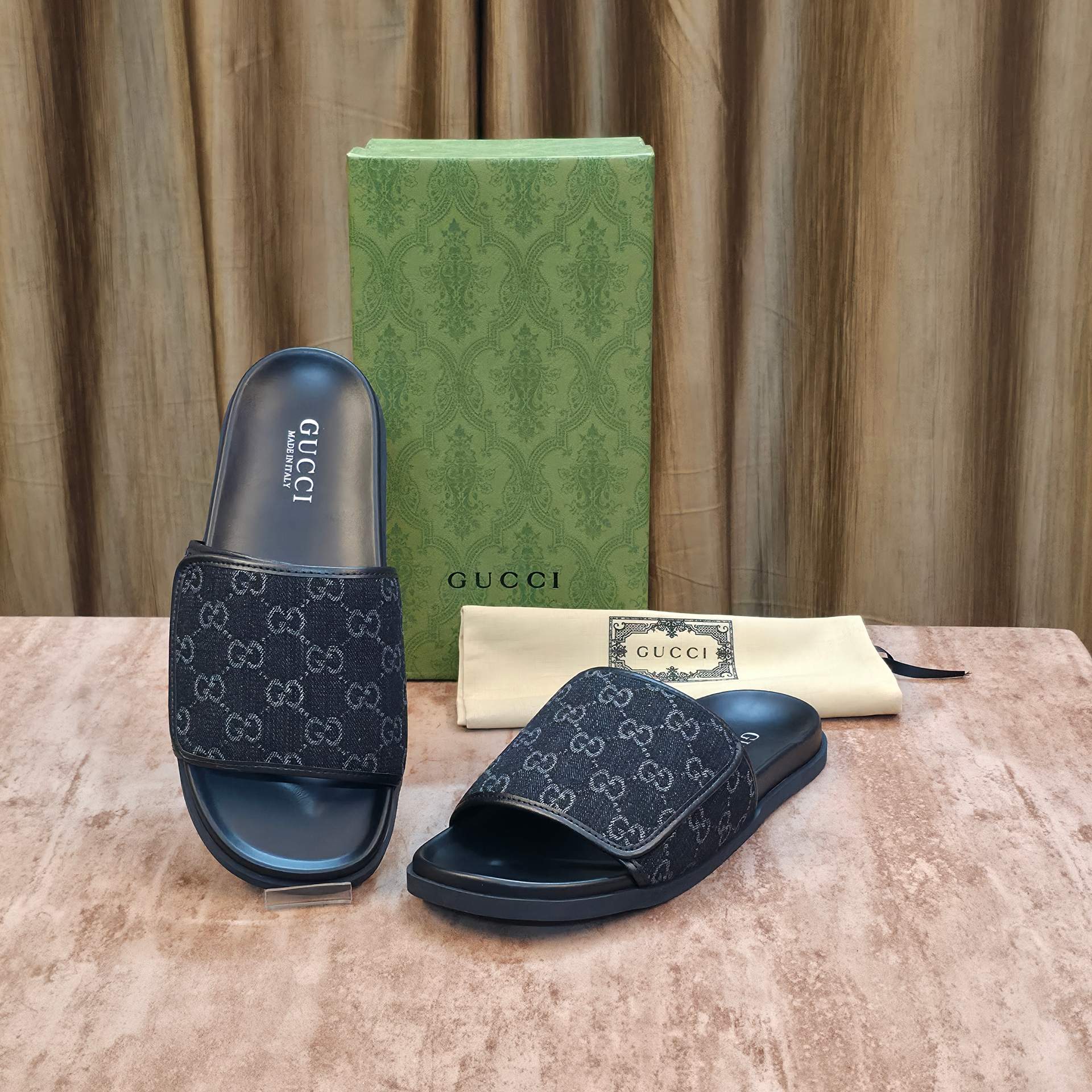 Gucc! Premium Slides